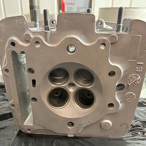 gallery3 A sand blasted and degreased engine block